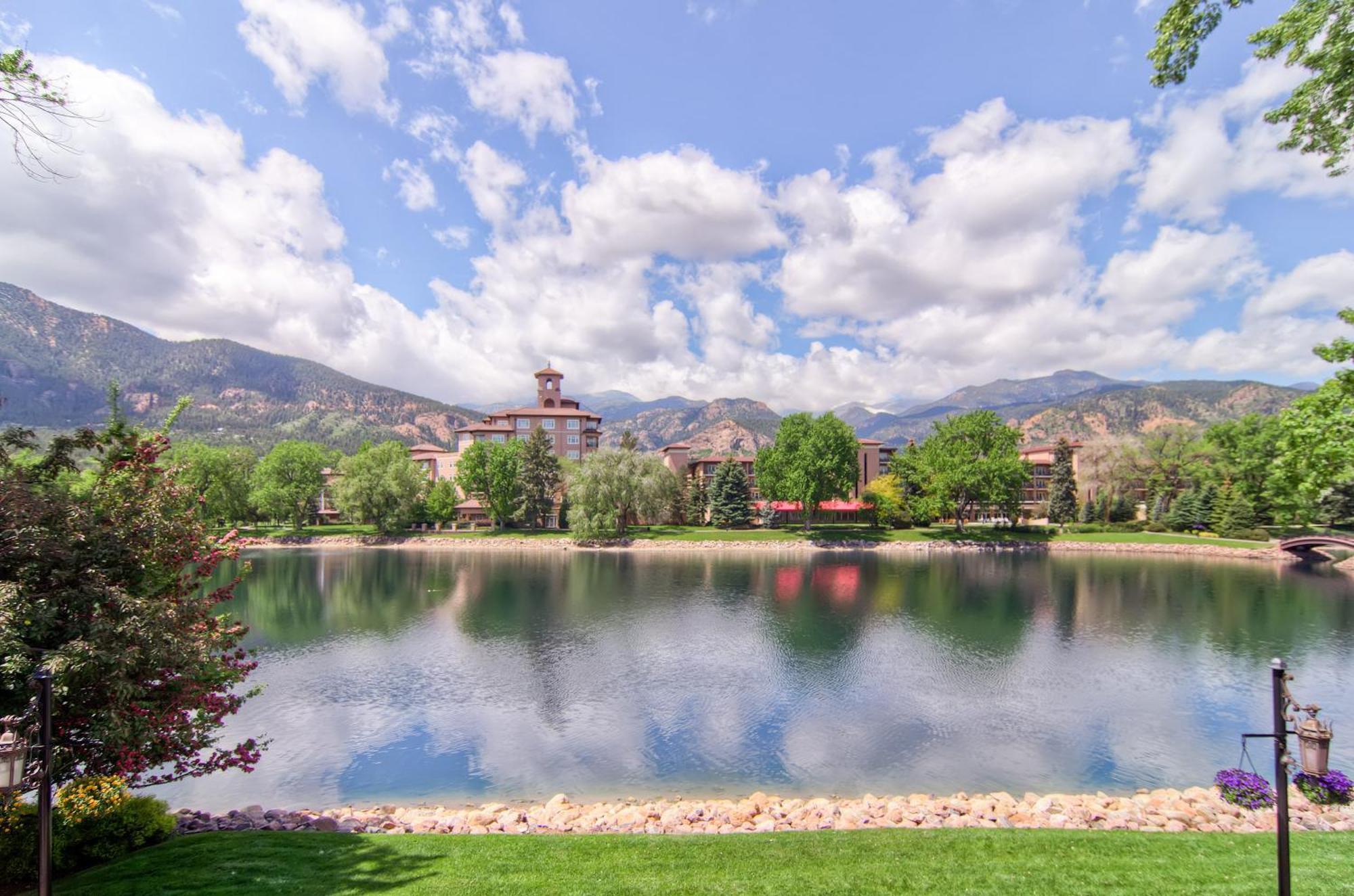 The Broadmoor Hotel Colorado Springs Bagian luar foto